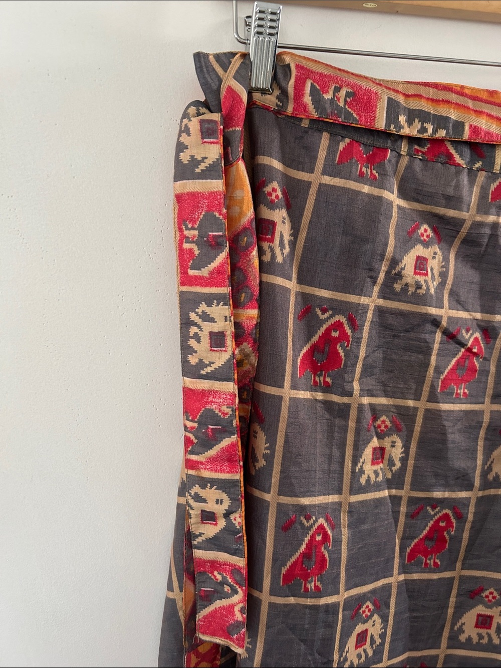Unbranded Bohemian Silk? Wrap Maxi Skirt Mixed Media Aztec Print Summer Festival - Picture 6 of 11